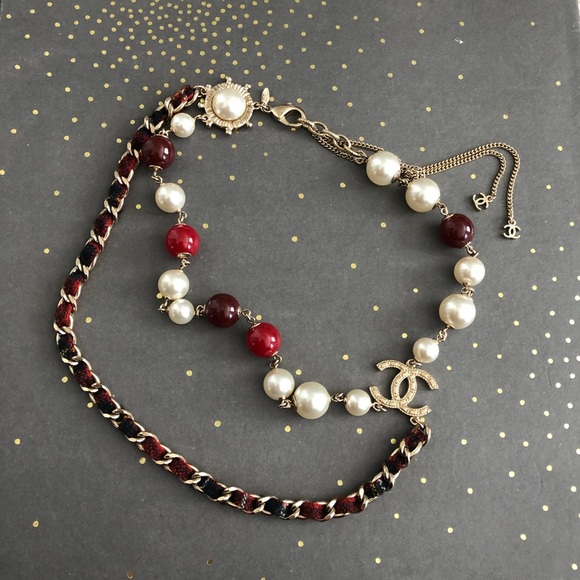 Auth Chanel necklace with pearls red beads and tweed - Picture 4 of 13